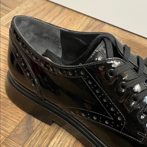 STUART WEITZMAN Womens Darra Patent Leather Brogue Oxfords Black size 9.5 B - Picture 10 of 16